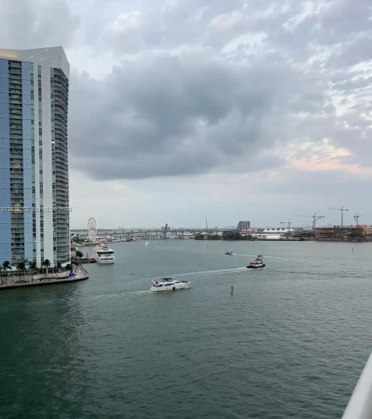 888 Brickell Key Dr #1004, Miami FL 33131