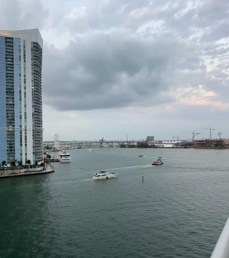 888 Brickell Key Dr #1004, Miami FL 33131