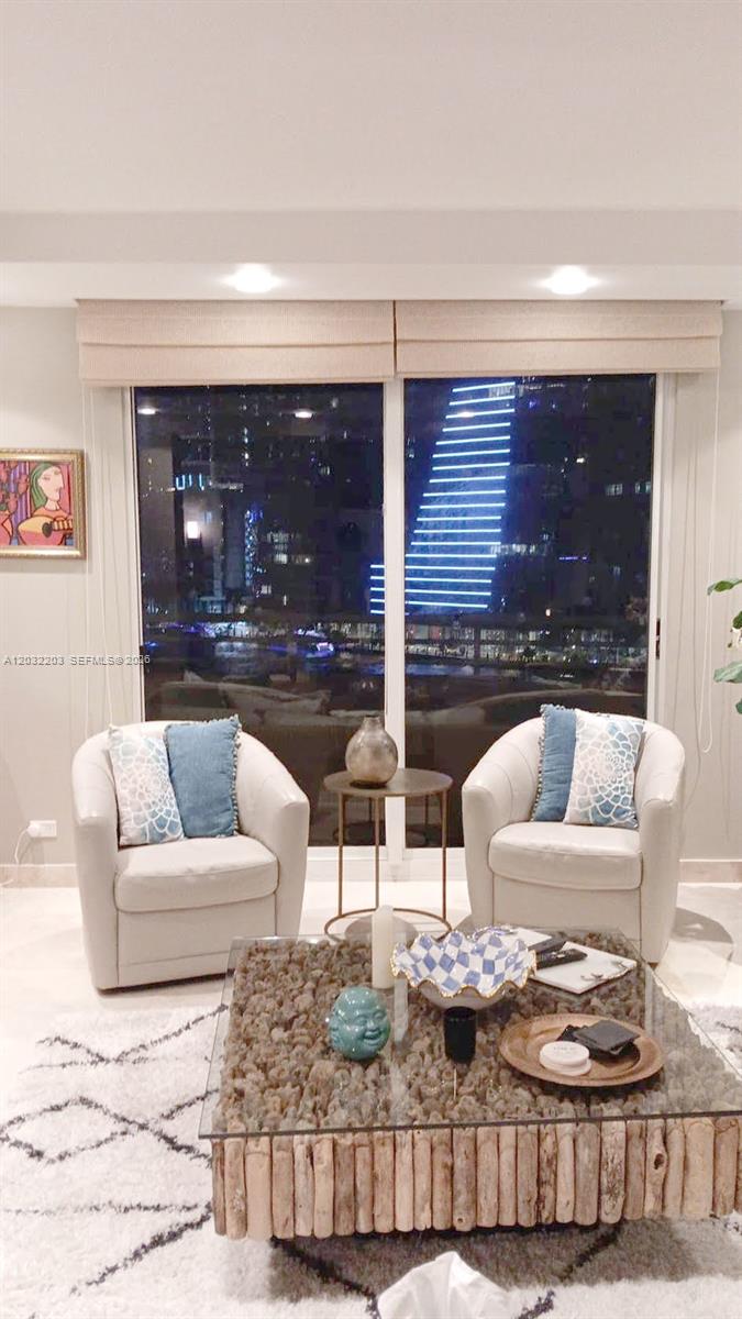 888 Brickell Key Dr #1004, Miami FL 33131