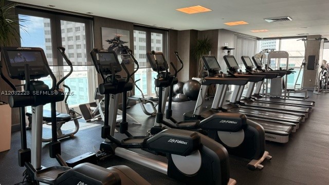 950 Brickell Bay Dr #701, Miami FL 33131