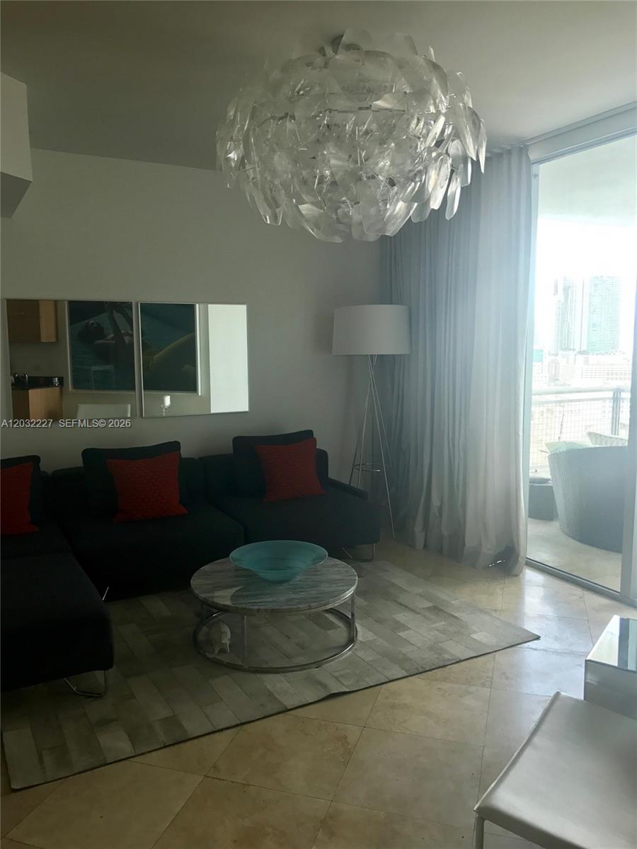 350 S Miami Ave #2511, Miami FL 33130
