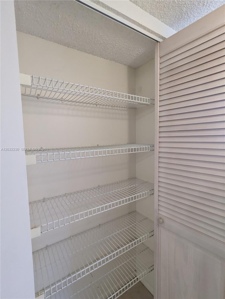 9531 Seagrape Dr #108, Davie FL 33324