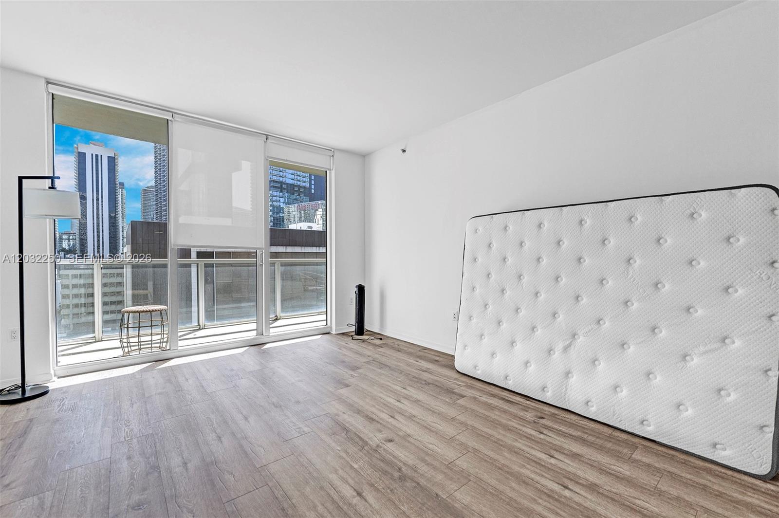 55 SE 6th St #1208, Miami FL 33131