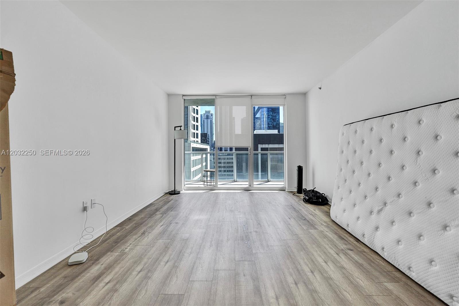 55 SE 6th St #1208, Miami FL 33131