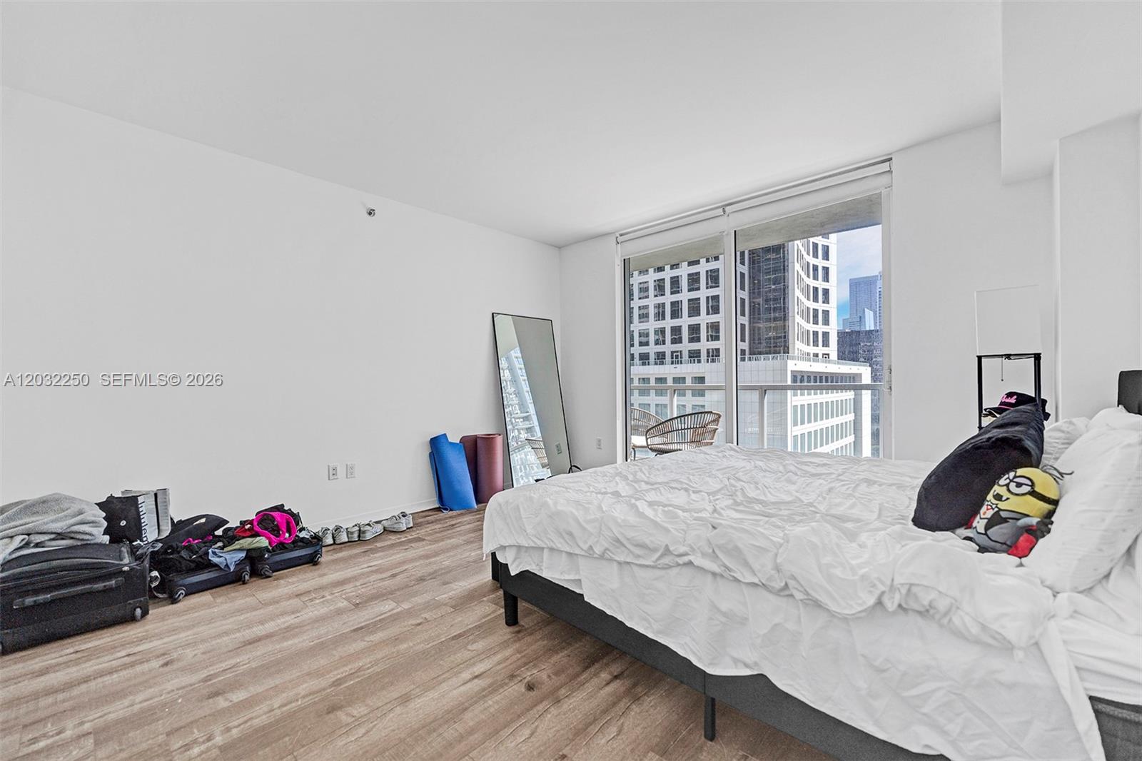 55 SE 6th St #1208, Miami FL 33131