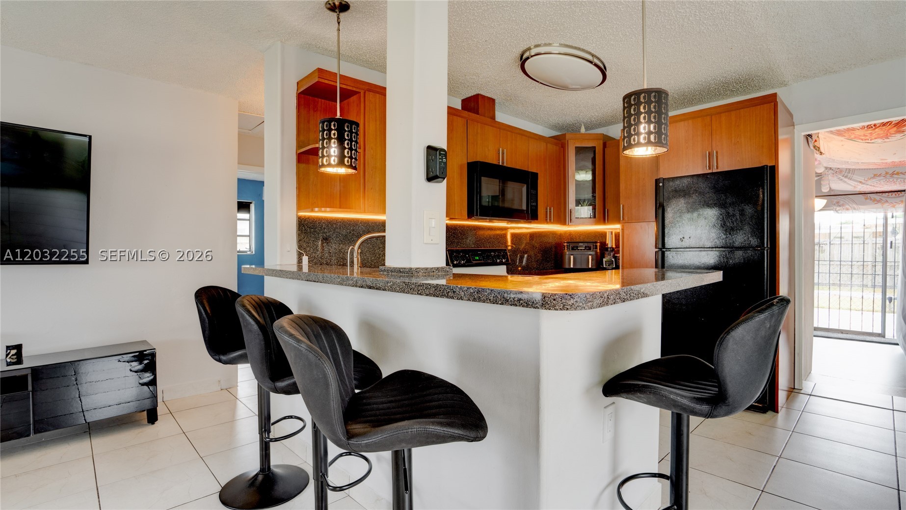 9840 SW 48th St, Miami FL 33165
