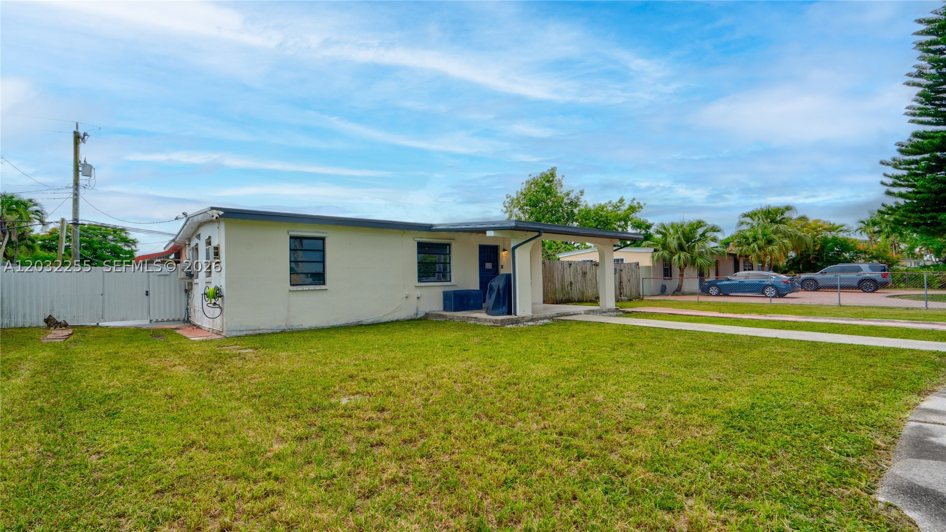 9840 SW 48th St, Miami FL 33165