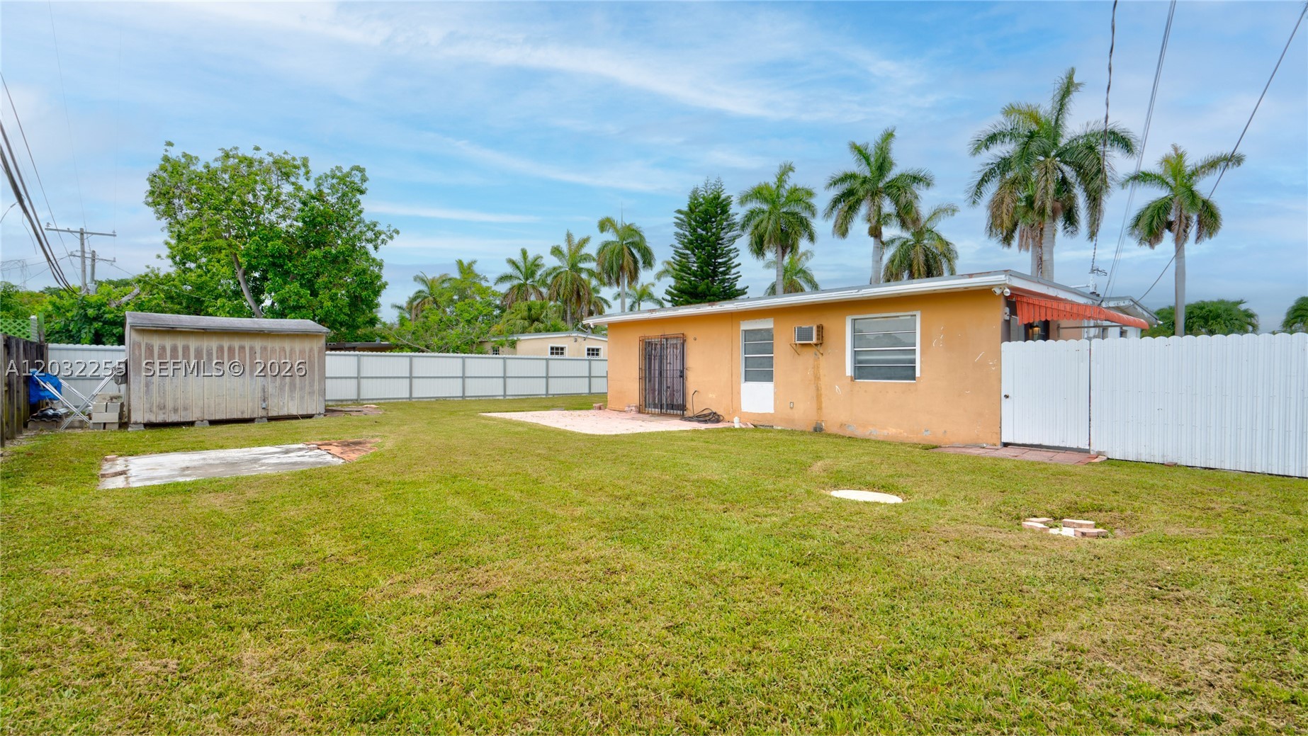 9840 SW 48th St, Miami FL 33165