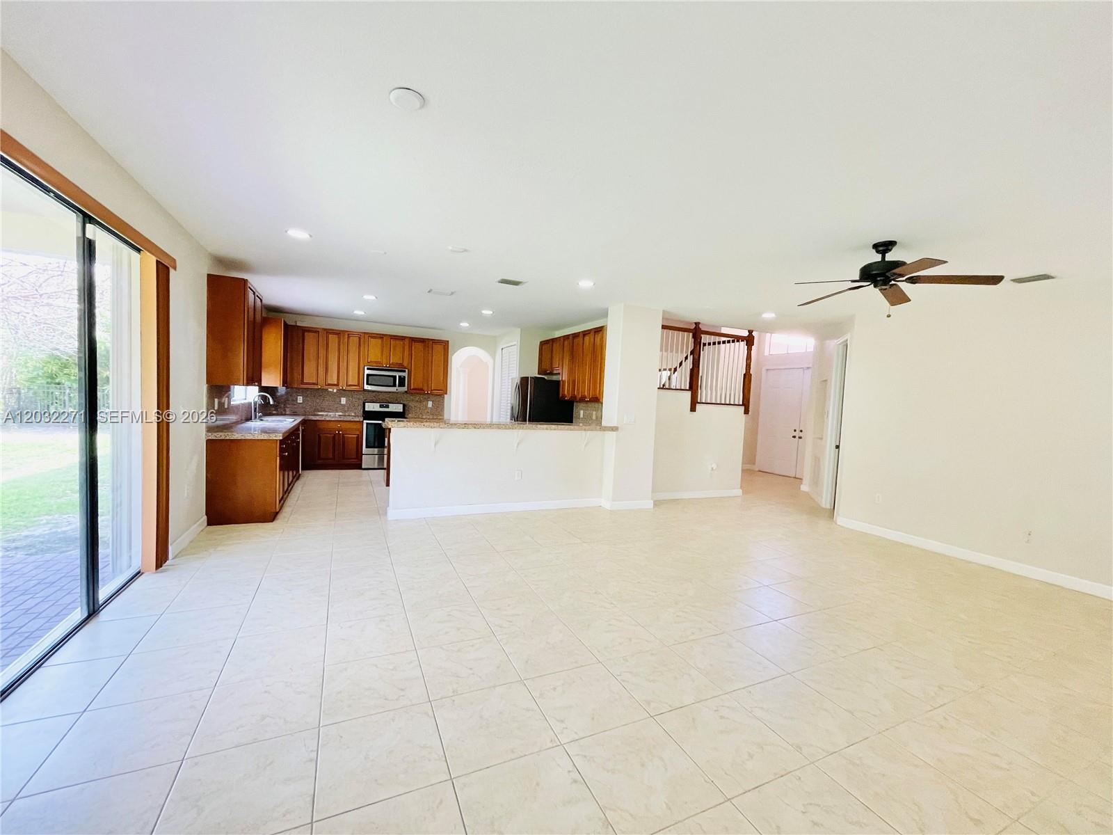 7427 SW 189th St, Cutler Bay FL 33157