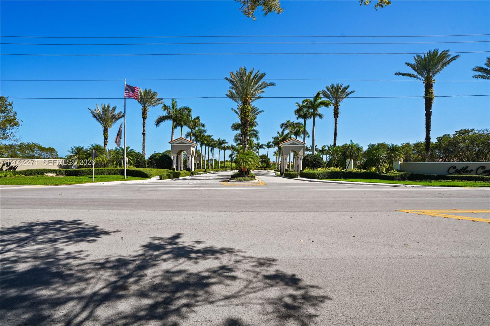 7427 SW 189th St, Cutler Bay FL 33157