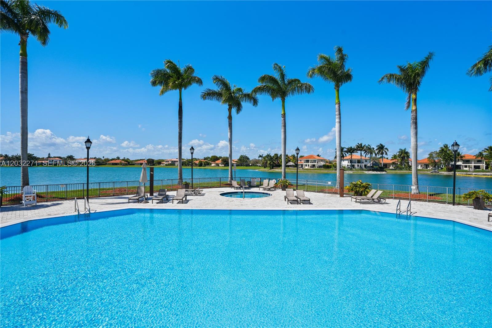 7427 SW 189th St, Cutler Bay FL 33157