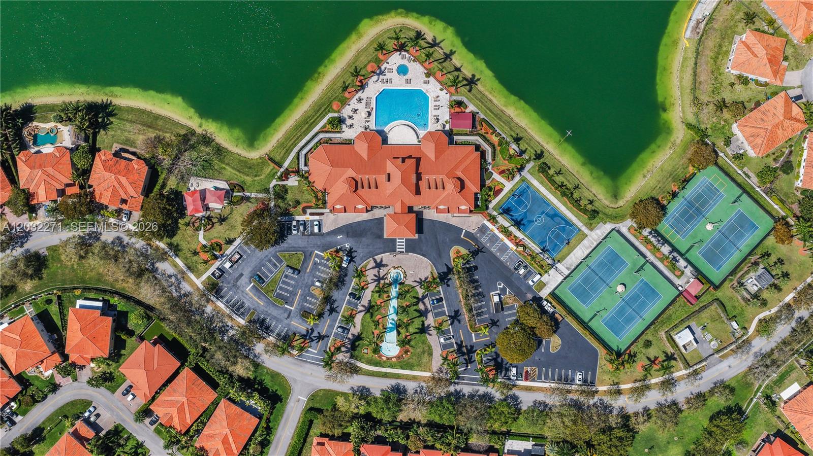 7427 SW 189th St, Cutler Bay FL 33157