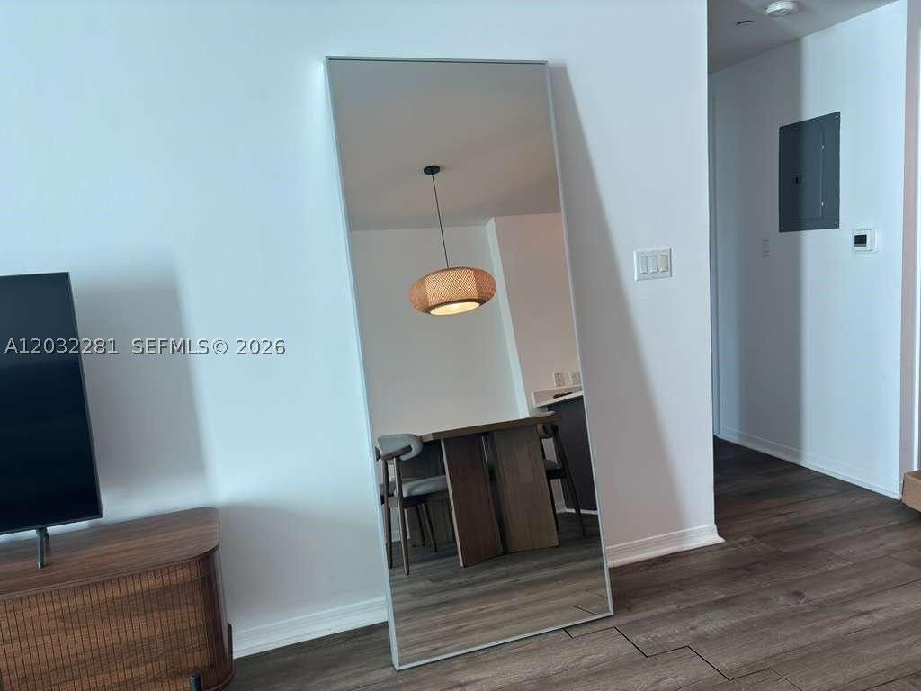 55 SE 6th St #1208, Miami FL 33131