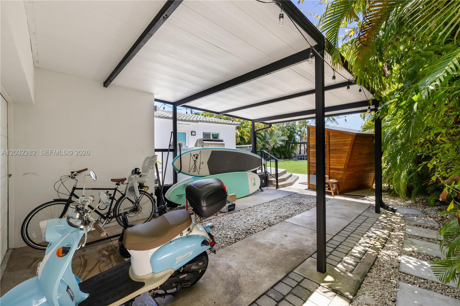 930 Stillwater Dr, Miami Beach FL 33141