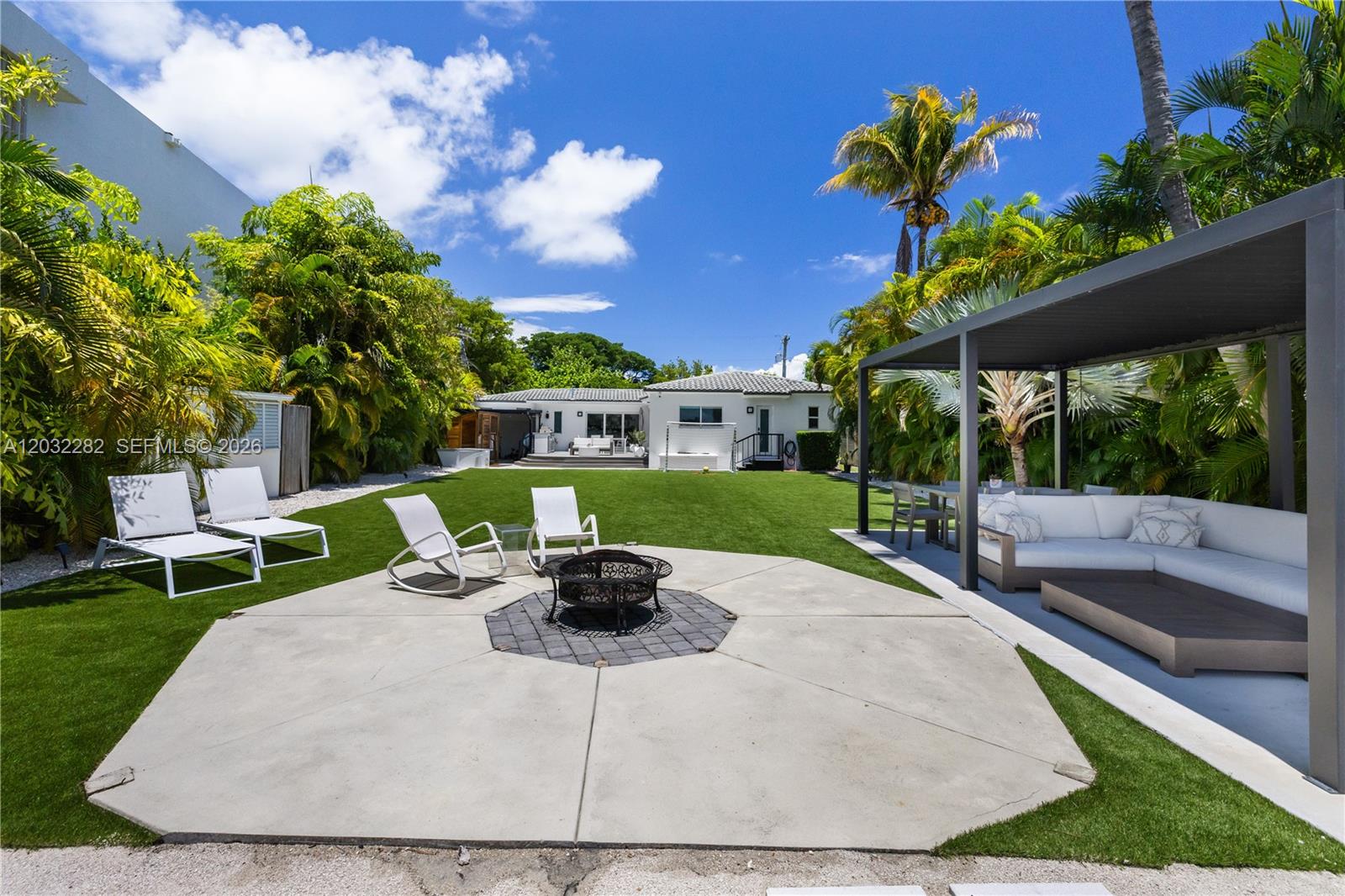 930 Stillwater Dr, Miami Beach FL 33141