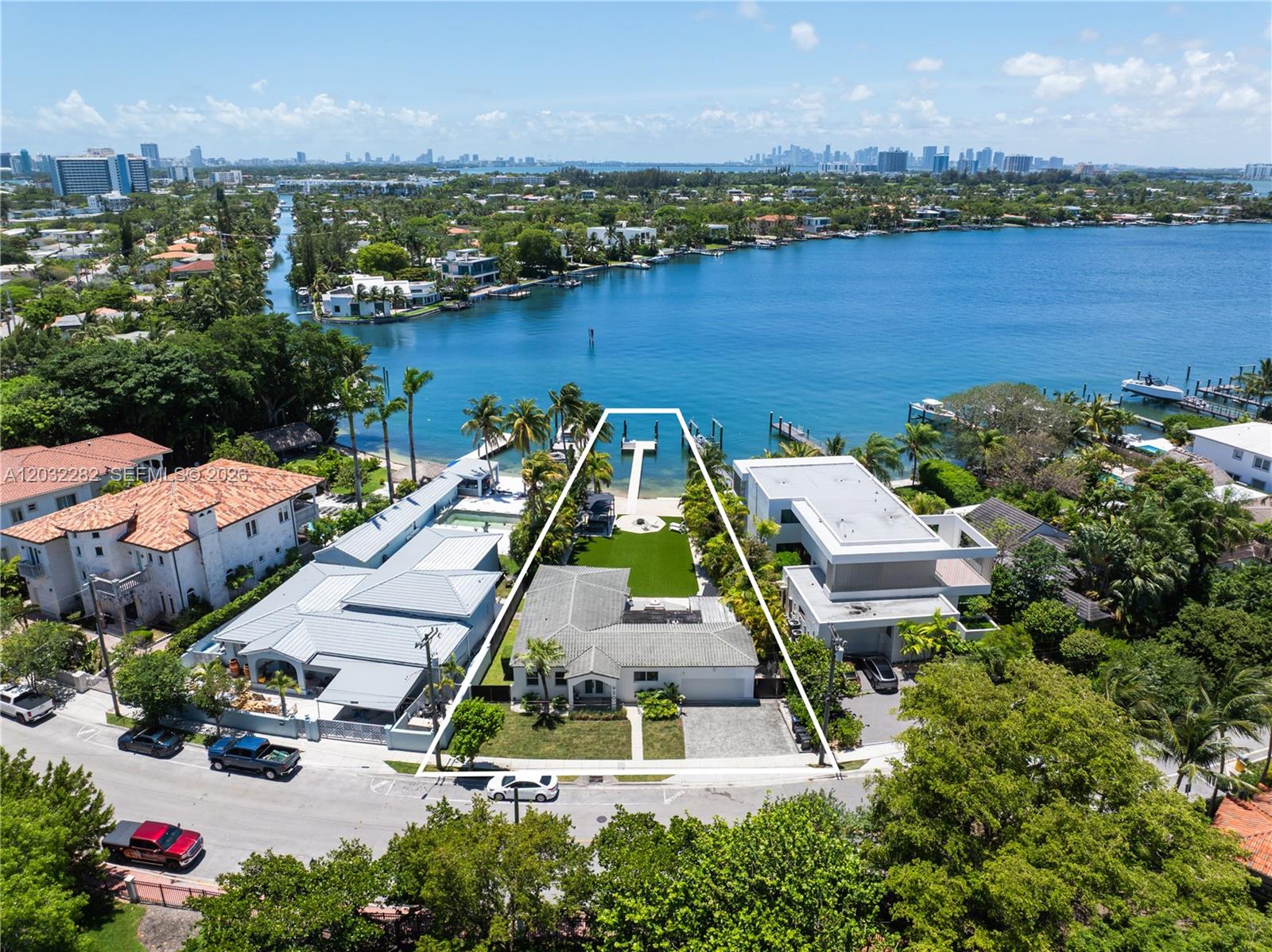 930 Stillwater Dr, Miami Beach FL 33141