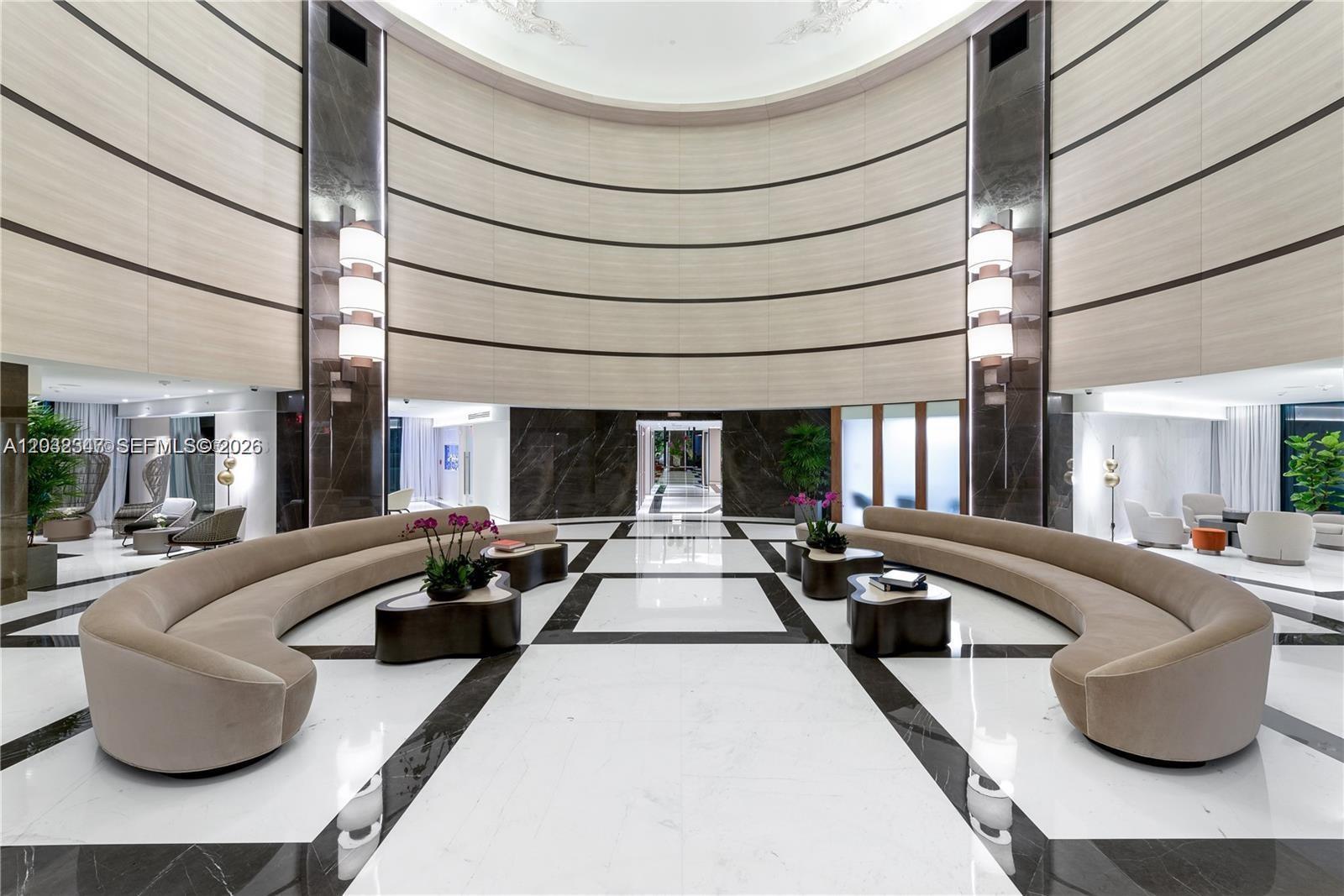 300 S Pointe Dr #908, Miami Beach FL 33139