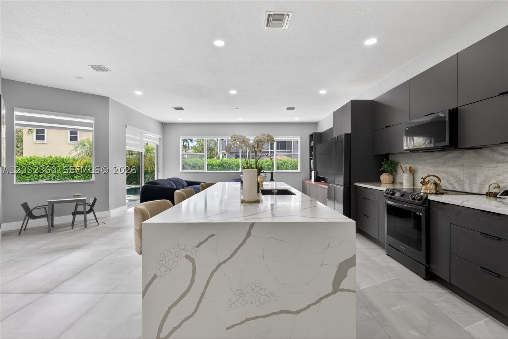 2167 SW 176th Ter, Miramar FL 33029
