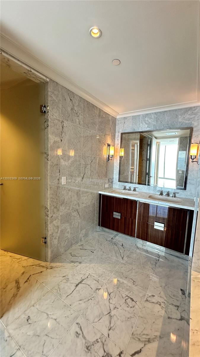 15701 Collins Ave #3804, Sunny Isles Beach FL 33160