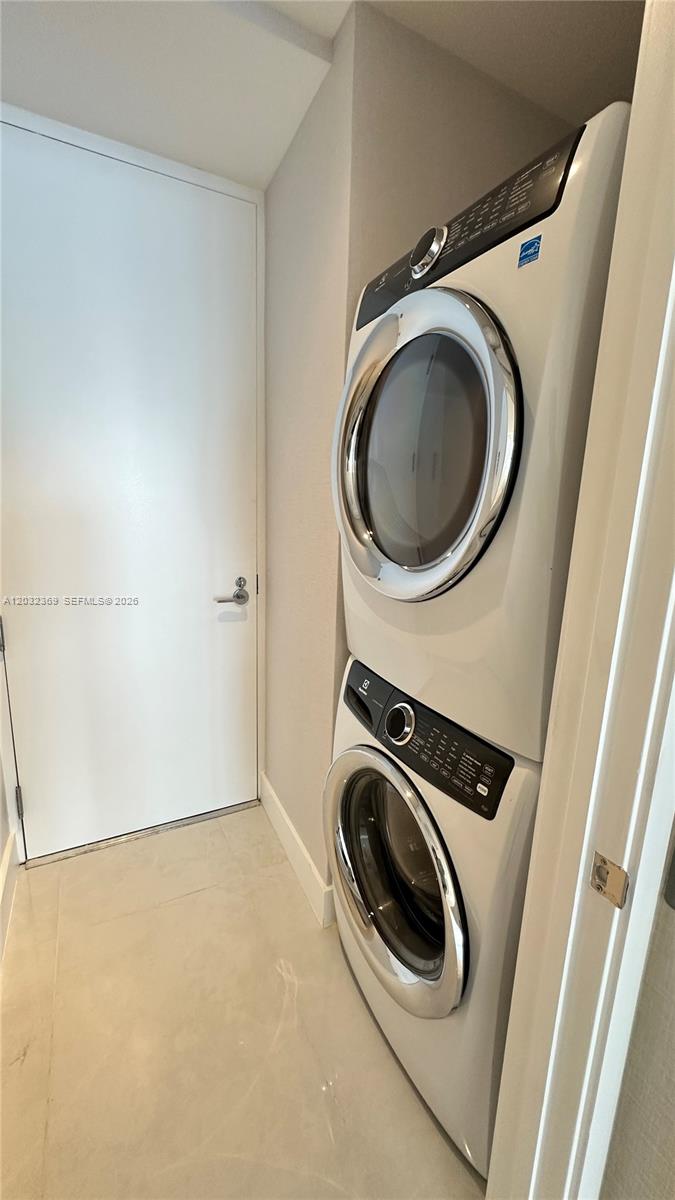 15701 Collins Ave #3804, Sunny Isles Beach FL 33160