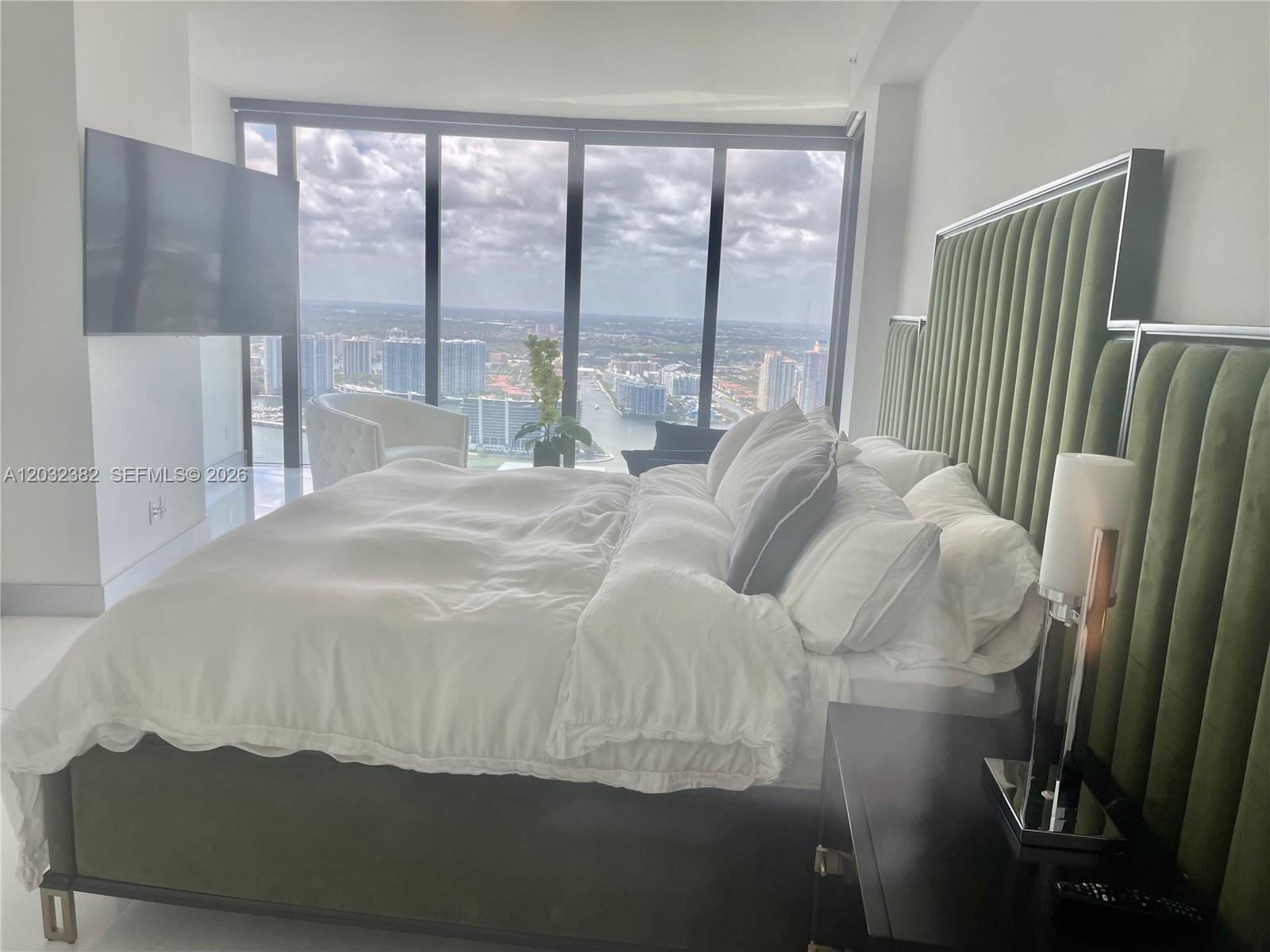 18555 Collins Ave #4804, Sunny Isles Beach FL 33160