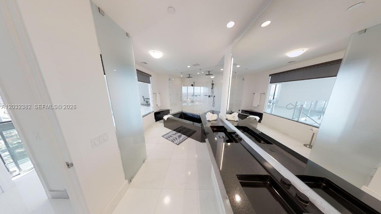 18555 Collins Ave #4804, Sunny Isles Beach FL 33160