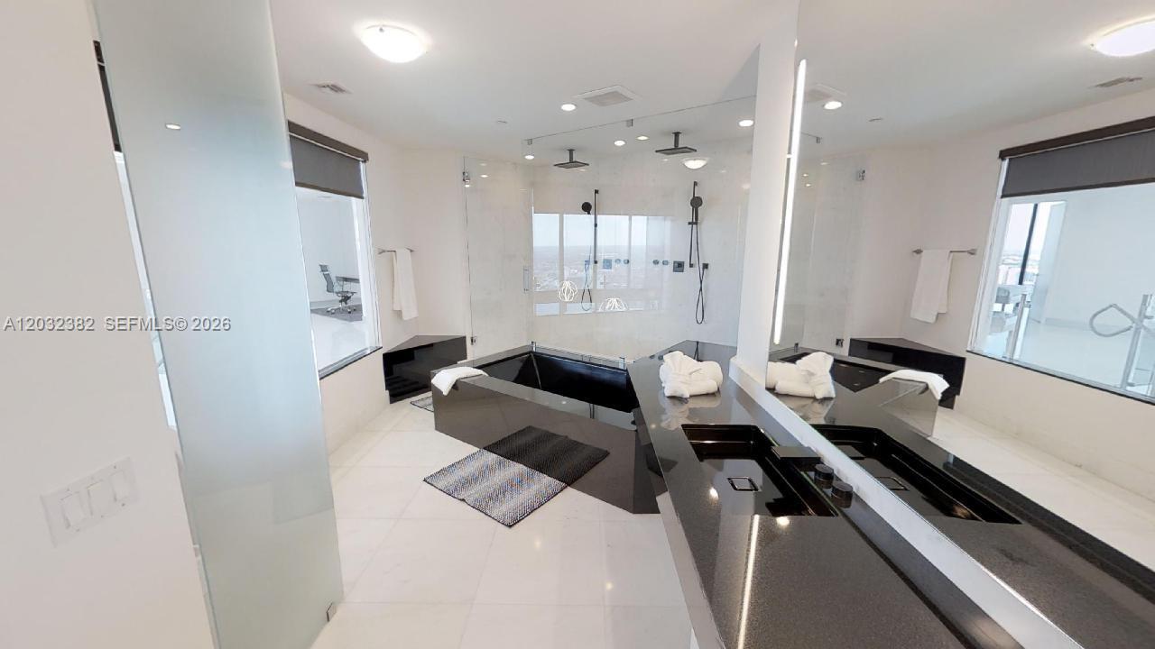 18555 Collins Ave #4804, Sunny Isles Beach FL 33160