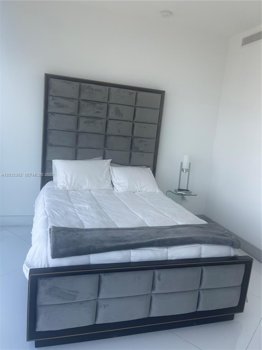 18555 Collins Ave #4804, Sunny Isles Beach FL 33160