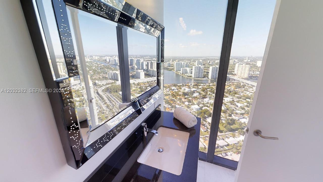 18555 Collins Ave #4804, Sunny Isles Beach FL 33160