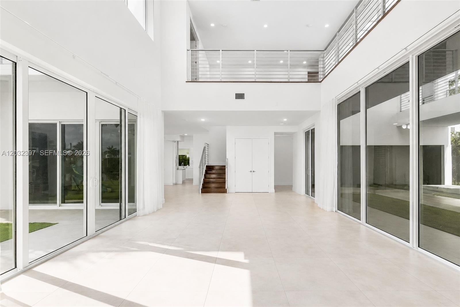 10286 NW 75th Ter, Doral FL 33178