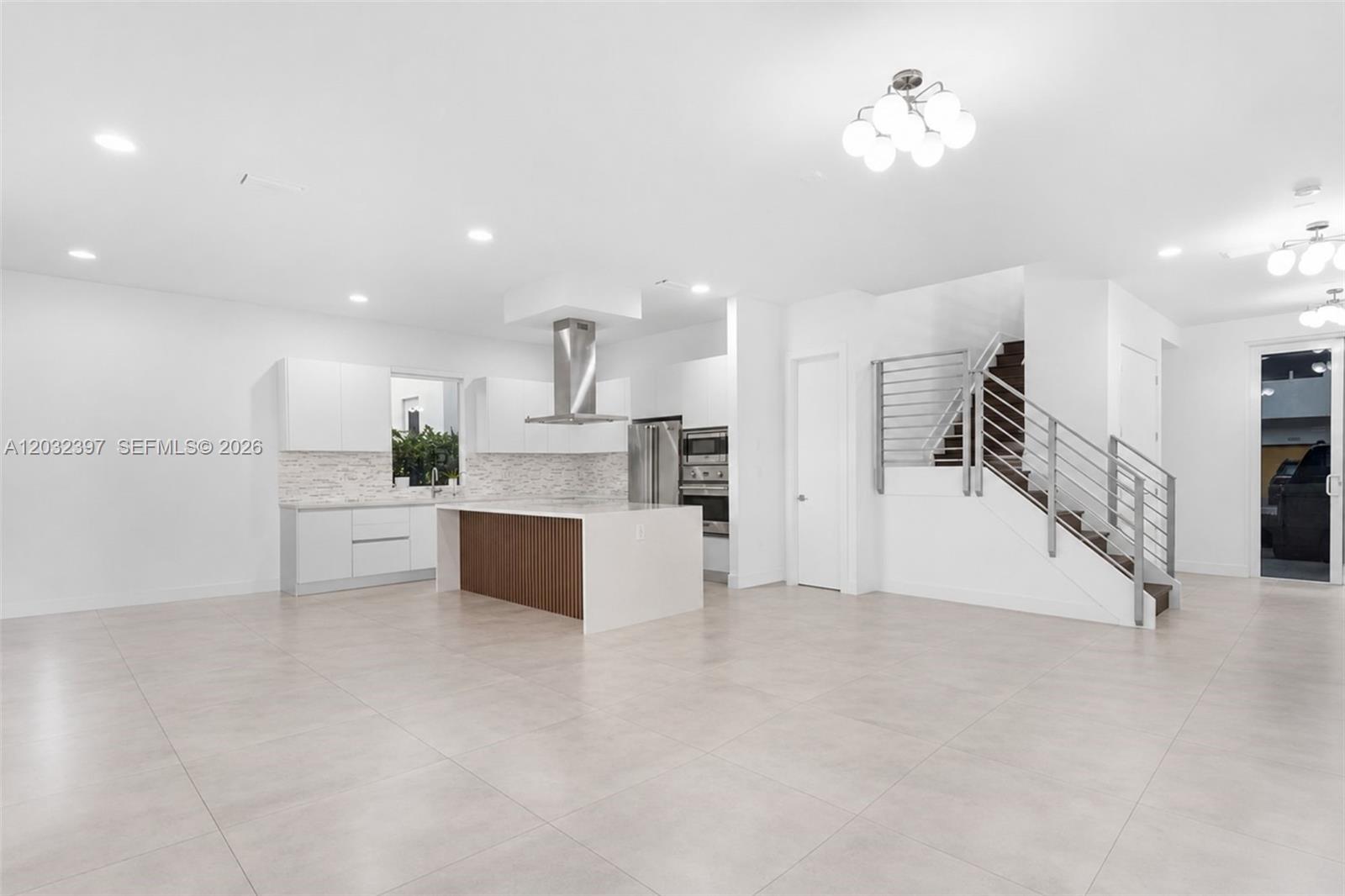 10286 NW 75th Ter, Doral FL 33178