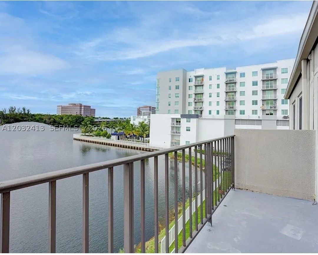 5501 NW 7th St #E408, Miami FL 33126