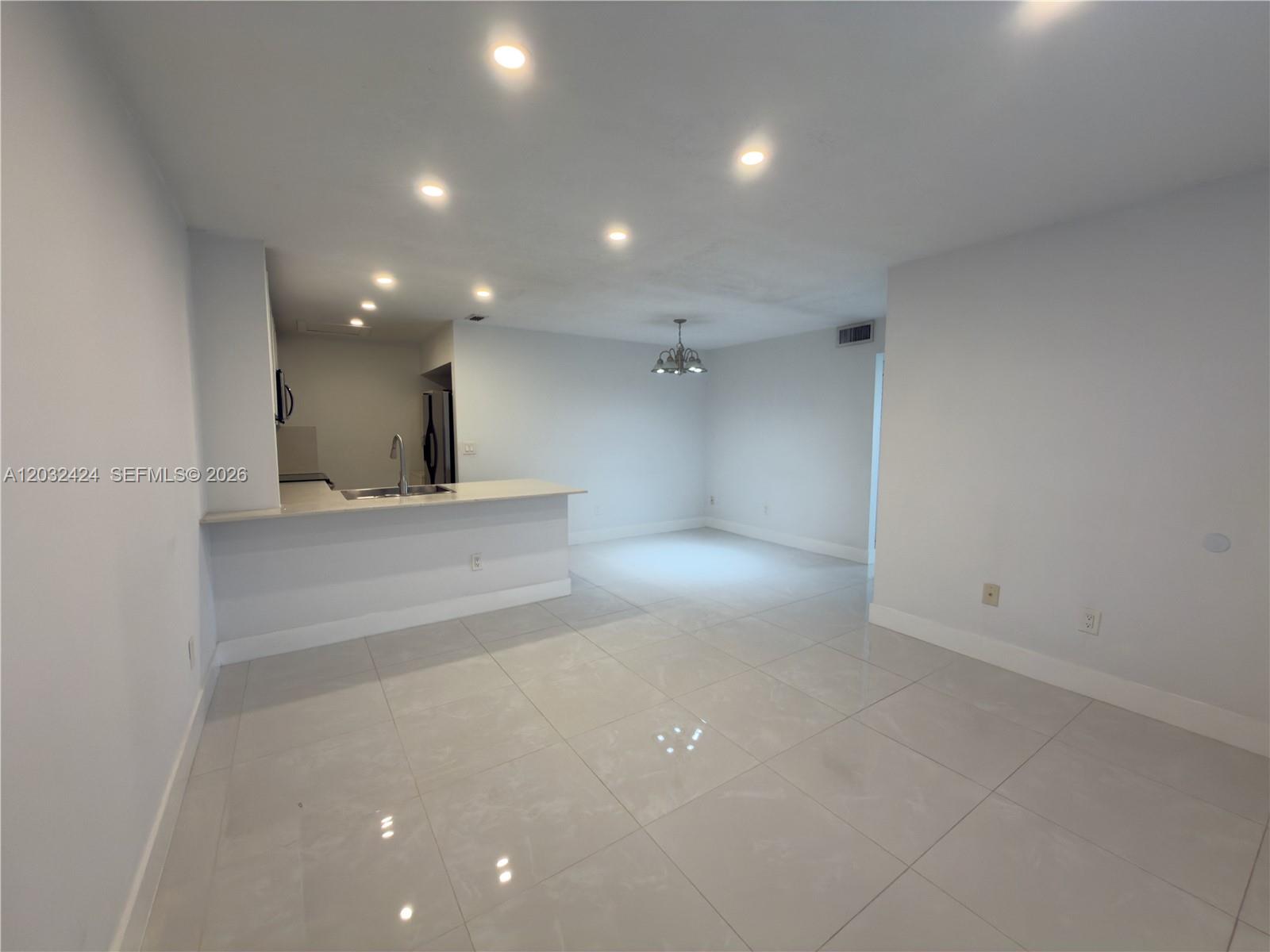 2500 W 67th Pl #21-26, Hialeah FL 33016