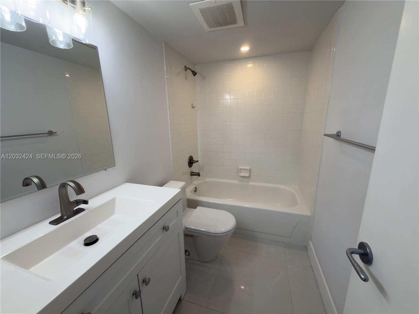 2500 W 67th Pl #21-26, Hialeah FL 33016