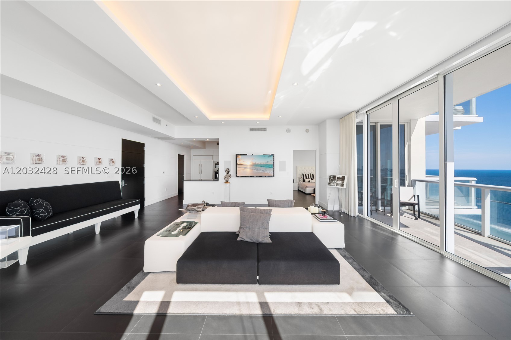 50 S Pointe Dr #3103, Miami Beach FL 33139