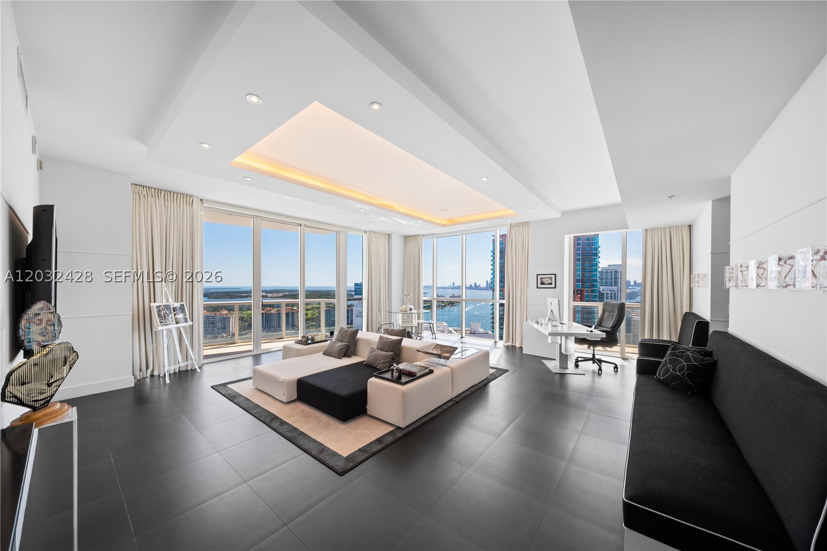 50 S Pointe Dr #3103, Miami Beach FL 33139
