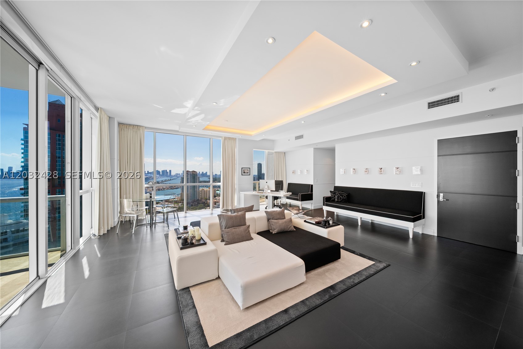 50 S Pointe Dr #3103, Miami Beach FL 33139