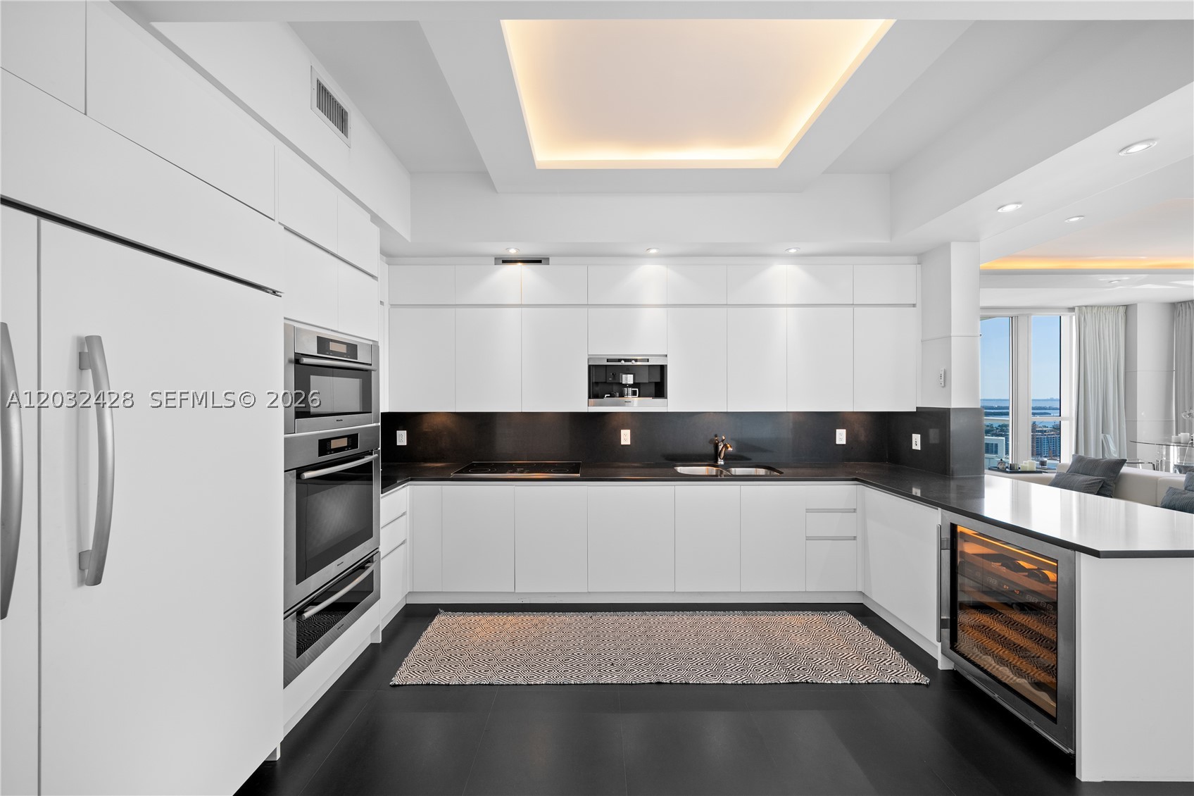 50 S Pointe Dr #3103, Miami Beach FL 33139