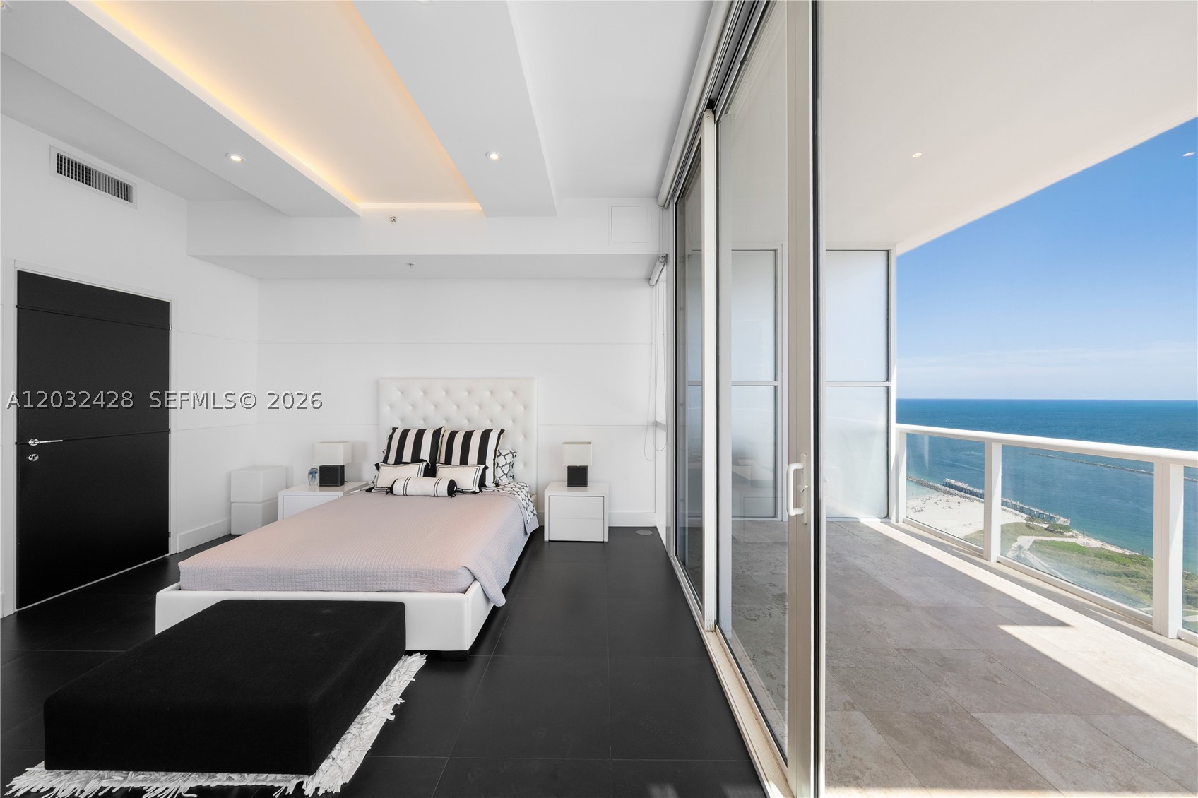 50 S Pointe Dr #3103, Miami Beach FL 33139