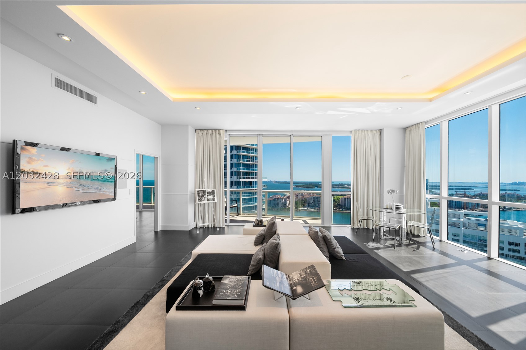 50 S Pointe Dr #3103, Miami Beach FL 33139