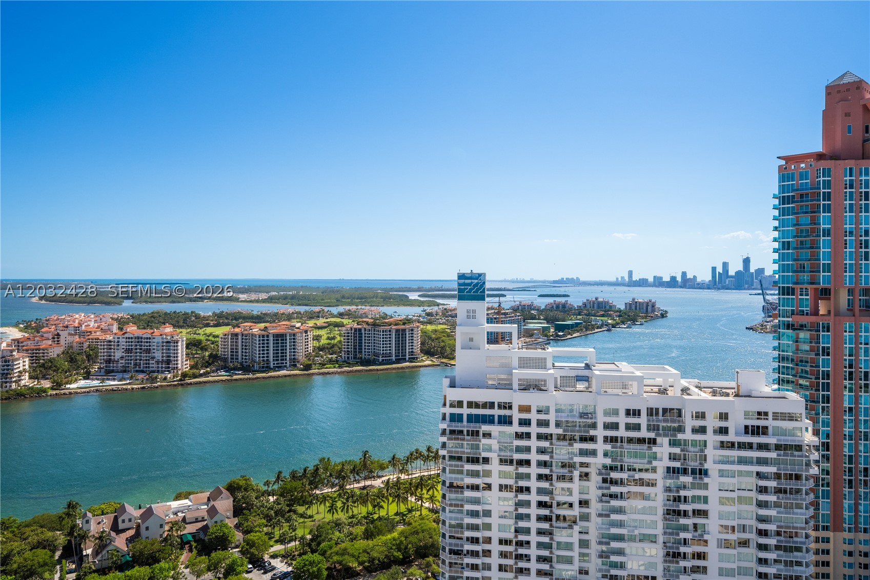 50 S Pointe Dr #3103, Miami Beach FL 33139