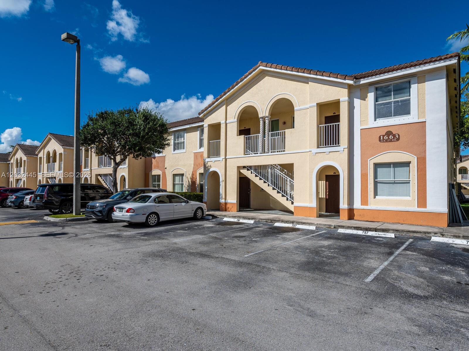 1663 SE 27th Dr #108, Homestead FL 33035