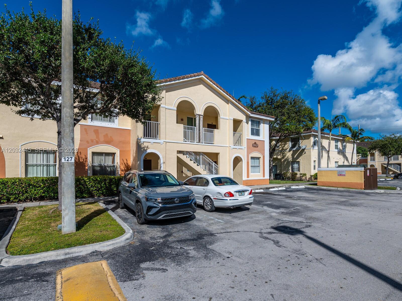 1663 SE 27th Dr #108, Homestead FL 33035