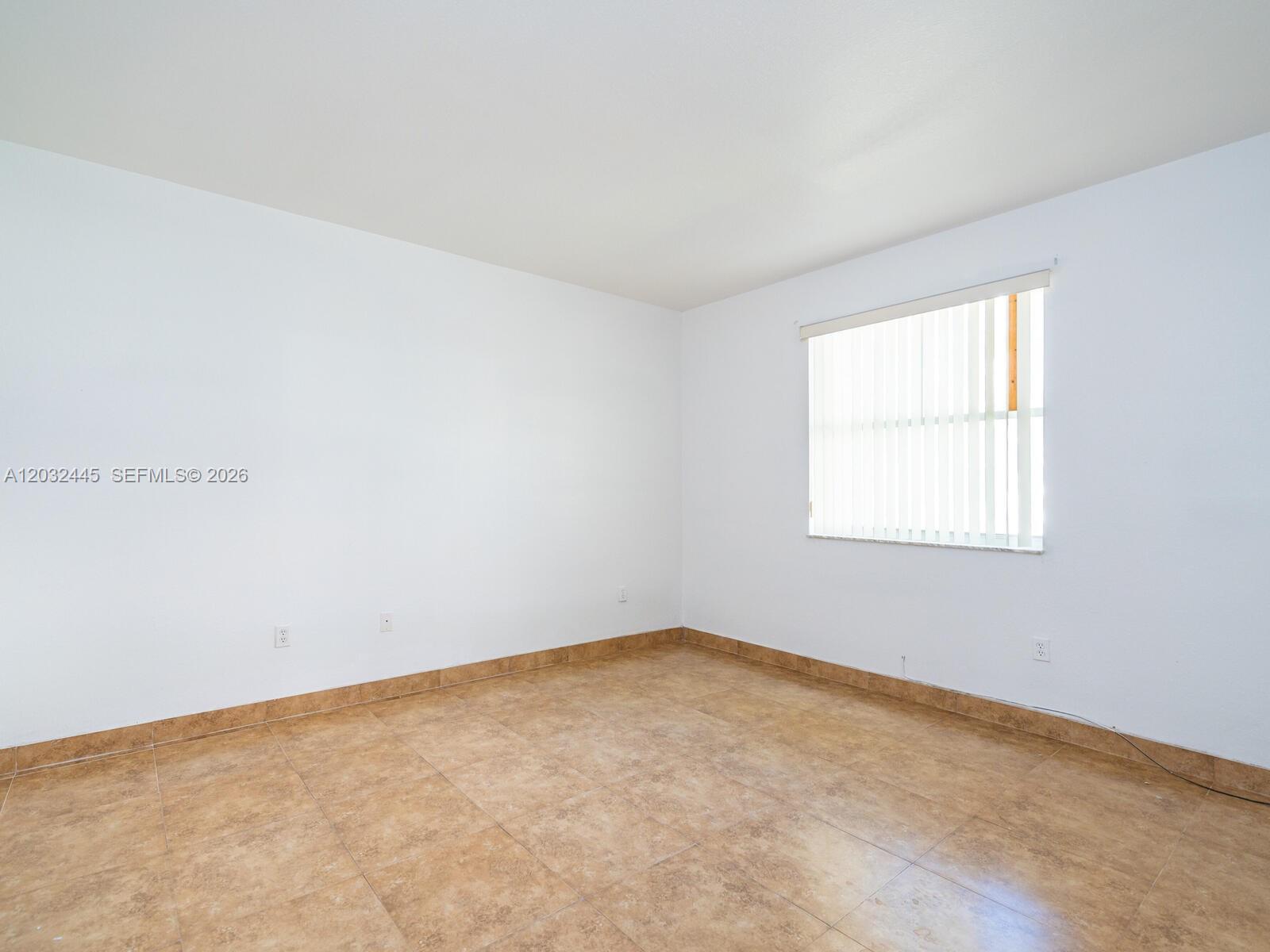 1663 SE 27th Dr #108, Homestead FL 33035