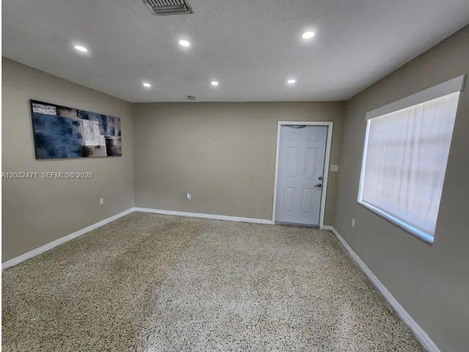11267 SW 7th St, Sweetwater FL 33174