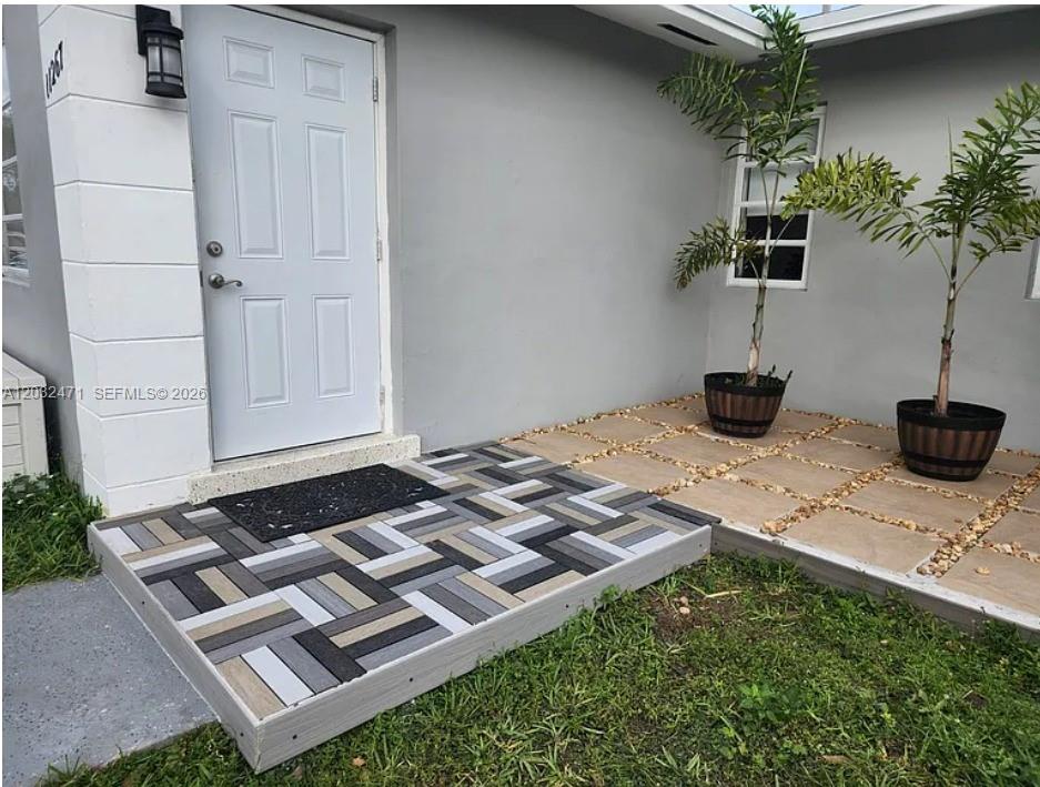 11267 SW 7th St, Sweetwater FL 33174