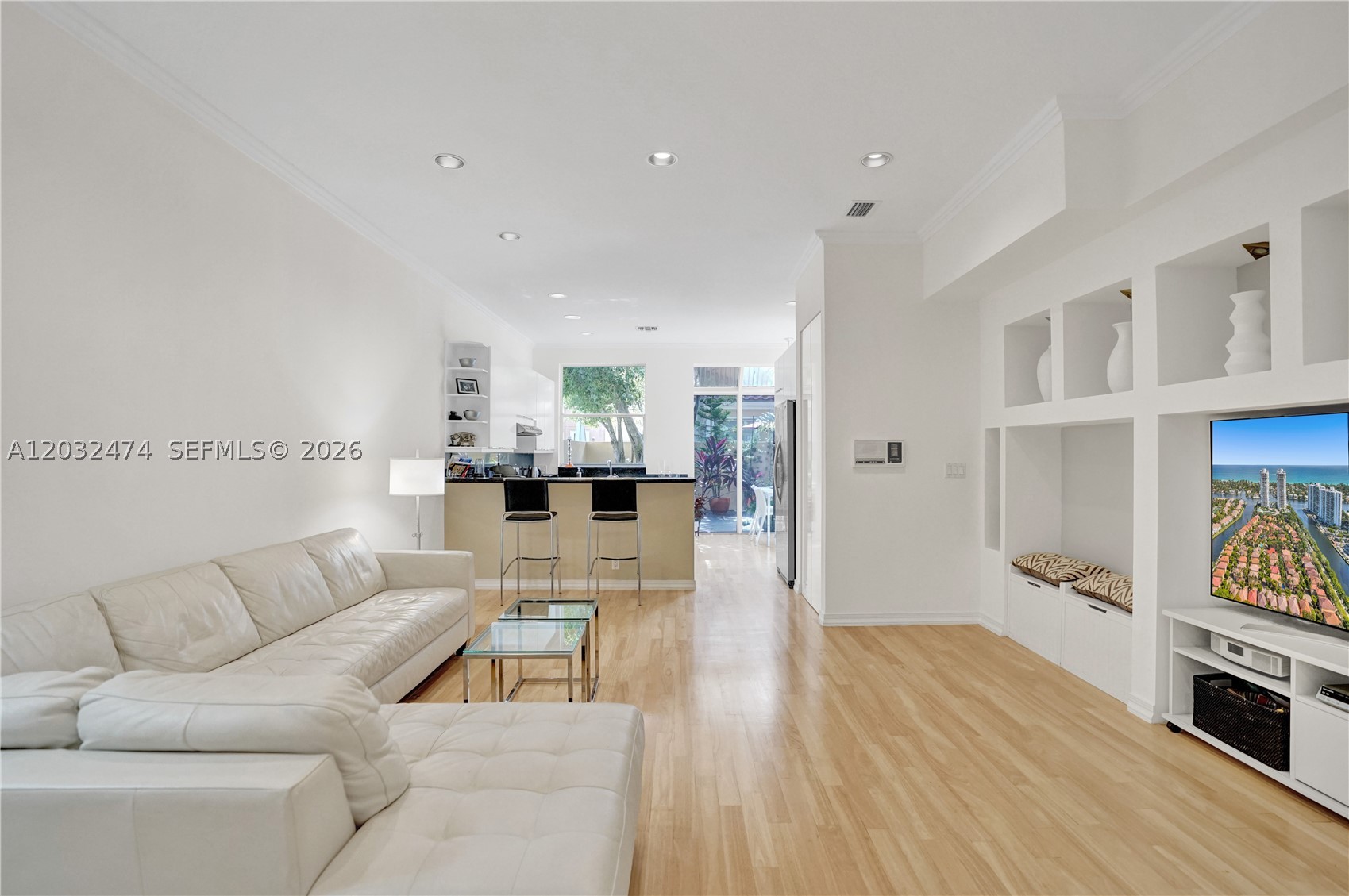 3718 NE 208th St #3718, Aventura FL 33180