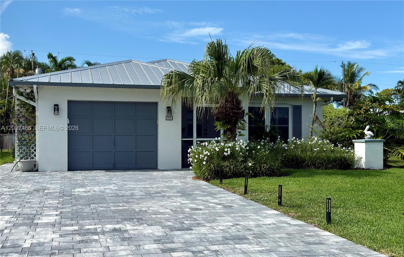 558 102nd Ave #0, Naples FL 34108
