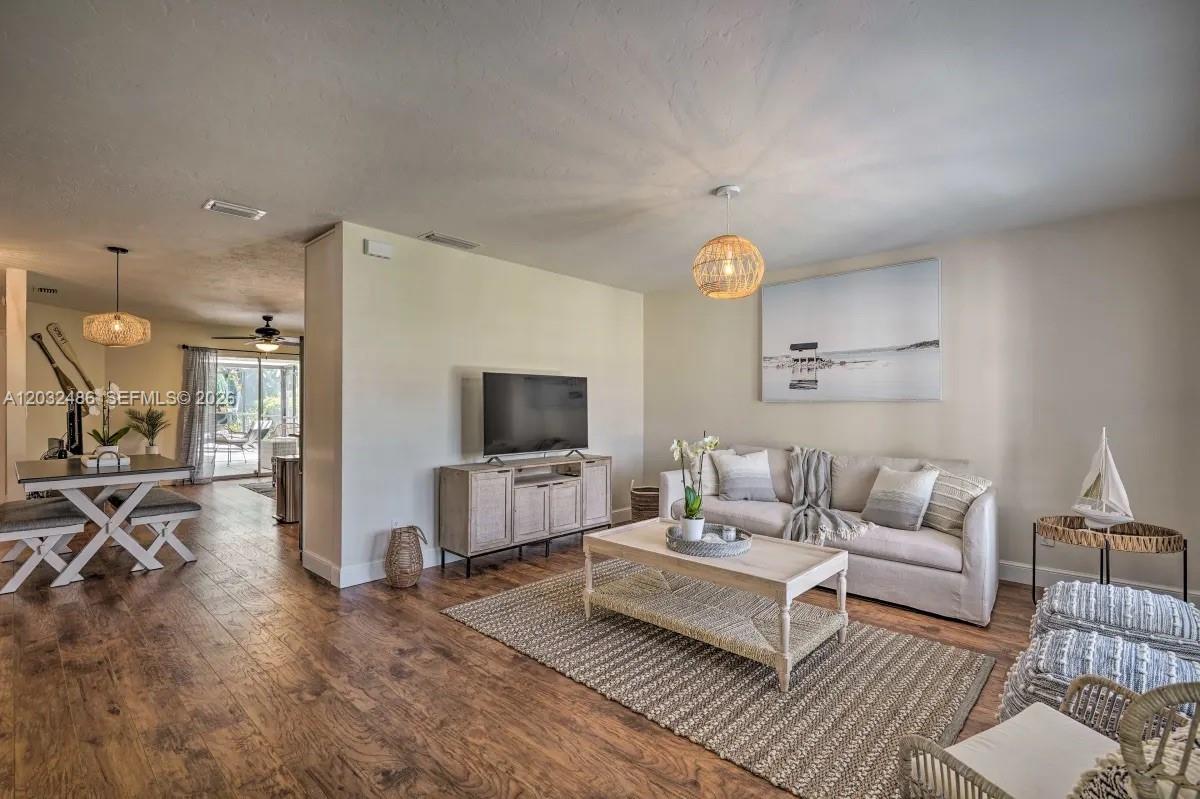 558 102nd Ave #0, Naples FL 34108