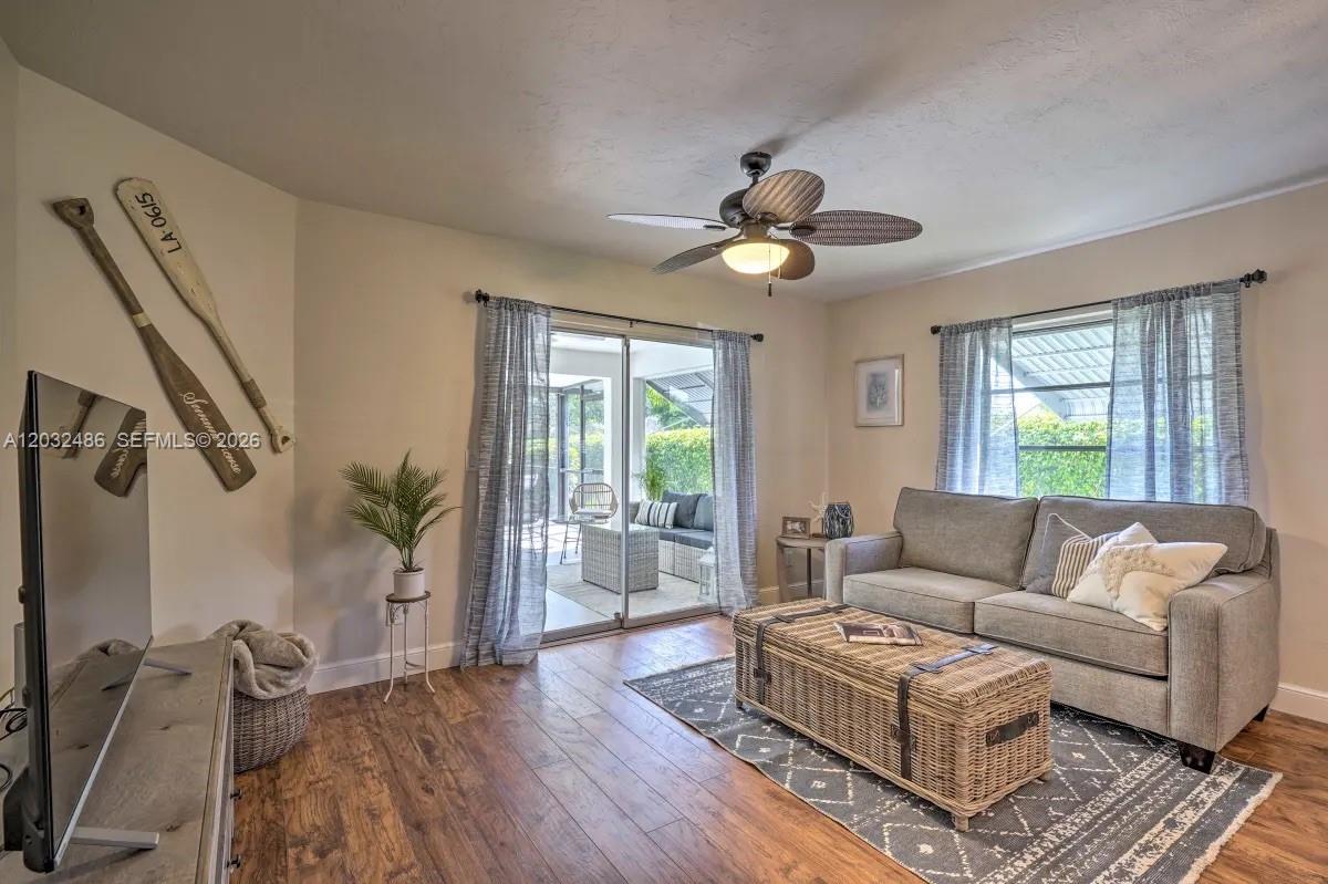 558 102nd Ave #0, Naples FL 34108